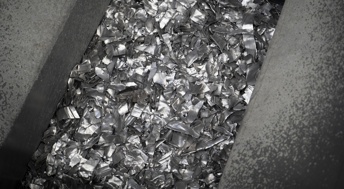 TOMRA promotes environmentally friendly and efficient aluminum recycling to neutralize emissions