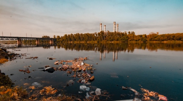 Un nuevo informe de la OCDE alerta de que los deshechos plásticos podrían triplicarse para 2060