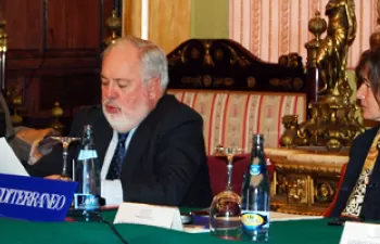 Cañete apuesta por consolidar un sistema nacional del agua sólido y viable integrando todos los recursos disponibles