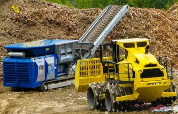 Lindner convierte residuos de madera en producto a granel para la cubierta diaria de vertederos