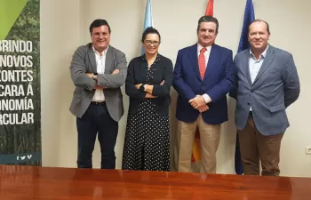 La Asociación Gallega de la Empresa Familiar se interesa por la moderna planta de Sogama