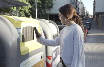 Un millón de ciudadanos de Cataluña ya reciben incentivos por reciclar sus envases