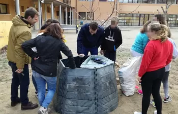 El Consorcio Valencia Interior enseña a compostar en casa para reducir los residuos