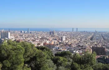 La contaminación del aire en el entorno de Barcelona continúa por encima de los niveles fijados por la UE