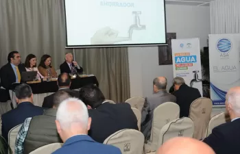 El sector andaluz del agua y la Junta de Andalucía presentan una campaña conjunta de consumo responsable