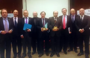 AEAS recibe el premio Manantial de manos del Club del Agua Subterránea