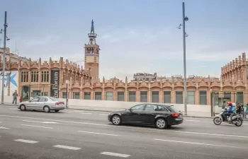 Las etiquetas ambientales para vehículos, base para medidas contra la contaminación en el área de Barcelona