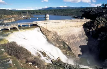 Los embalses de Madrid recogen en una semana el 15% de toda el agua consumida en un año en la región