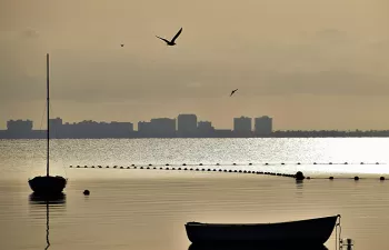 El Mar Menor recibirá más de 380 millones de euros en cinco años para su recuperación